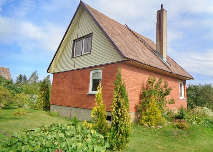 Parduodama tvarkinga sodyba Naivių k., 11 km iki Kupiškio